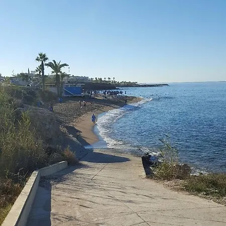 Ibiscus Gardens Near Beach, Bars & Amenities * Пафос
